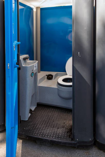 Best Portable restroom trailer rental  in Cherokee, IA
